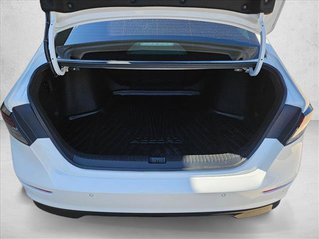 Used 2023 Honda Accord Touring image 7
