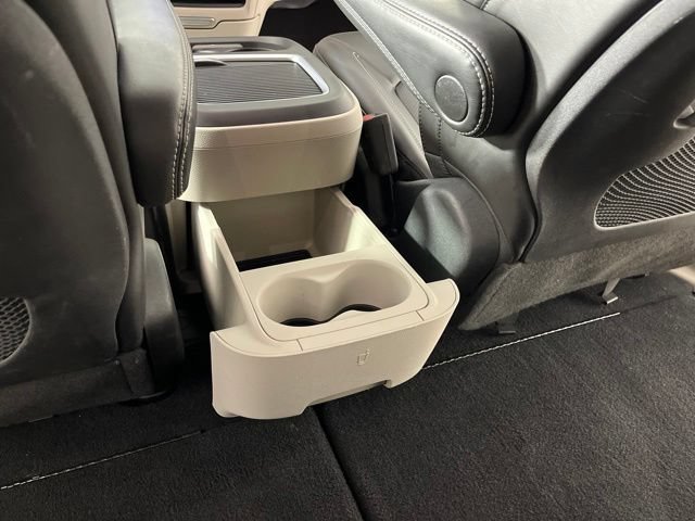 Used 2023 Chrysler Pacifica Touring-L FWD image 42