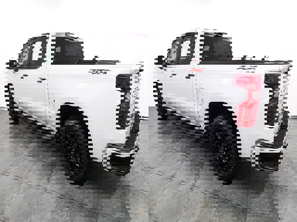 Used 2023 Chevrolet Silverado 1500 Custom w/ Rally Edition AWD/4WD image 3