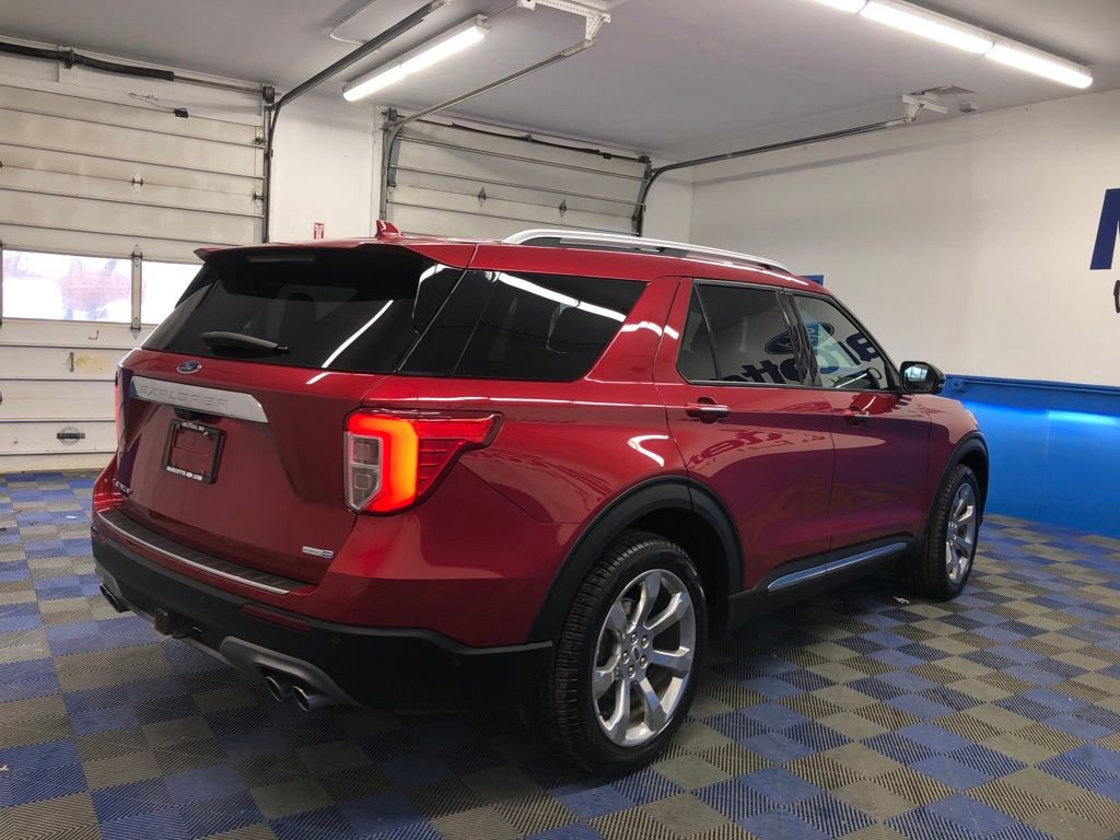 Certified 2020 Ford Explorer Platinum w/ Premium Technology Package image 4