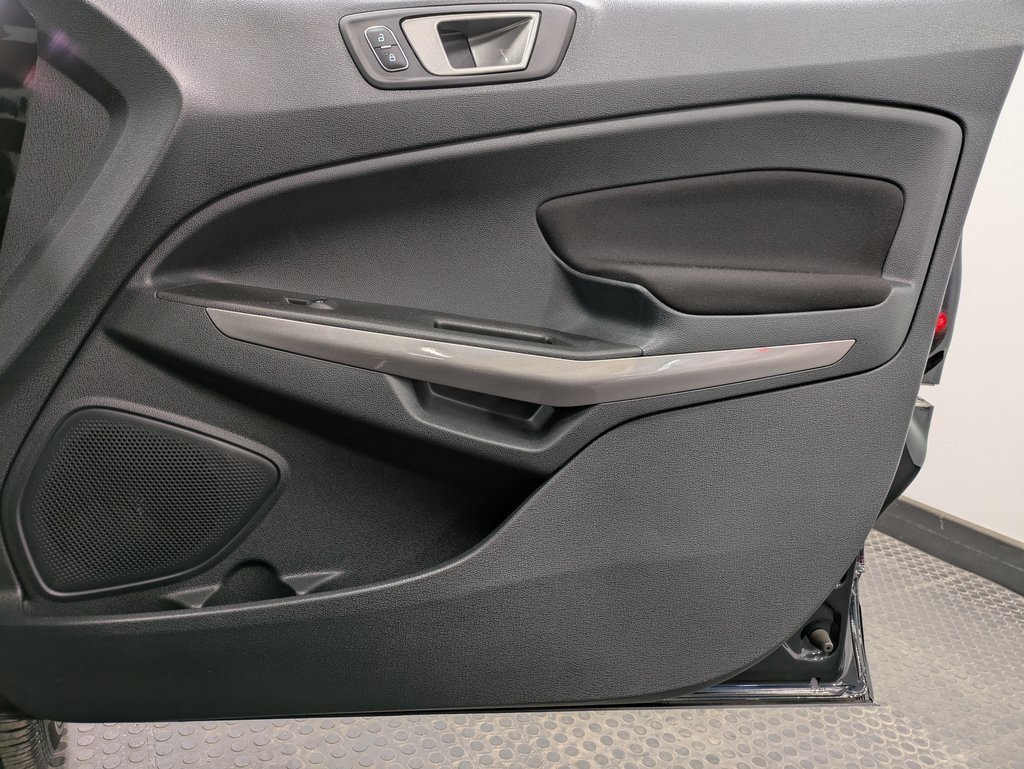 Certified 2022 Ford EcoSport SE image 27