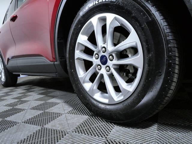 Certified 2022 Ford Escape SE FWD image 2