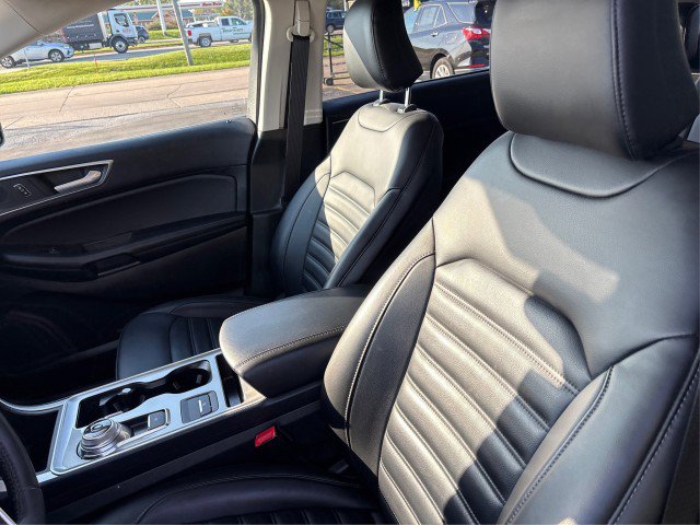 Certified 2024 Ford Edge SEL w/ Convenience Package AWD/4WD image 9