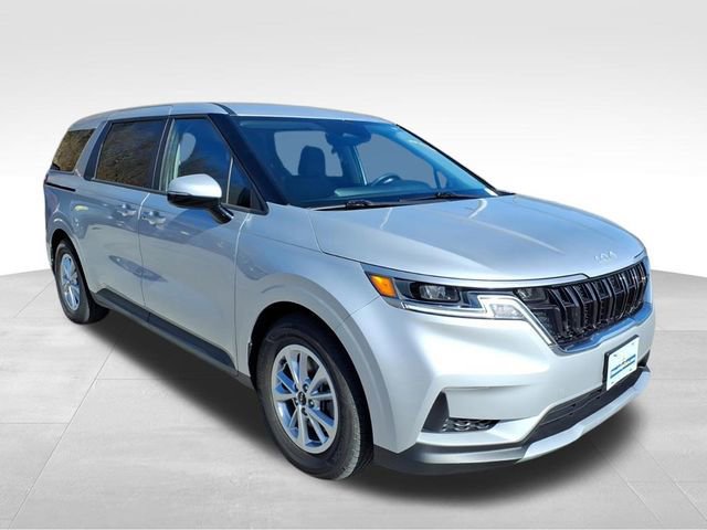 Used 2022 Kia Carnival LX image 8