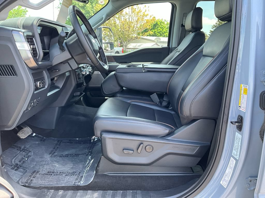 Certified 2025 Ford F450 Lariat w/ FX4 Off-Road Package AWD/4WD image 17