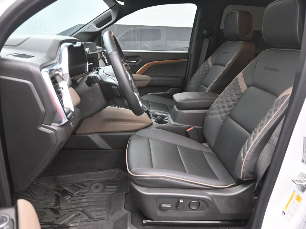 Used 2024 GMC Canyon Denali image 23