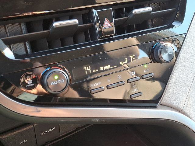 Used 2022 Toyota Camry LE image 15