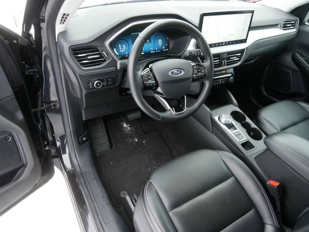 Certified 2024 Ford Escape Platinum image 11