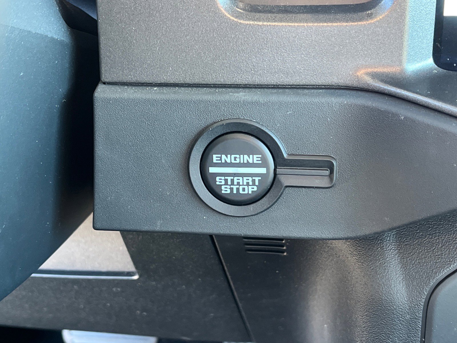 Certified 2025 Ford Bronco Badlands AWD/4WD image 8