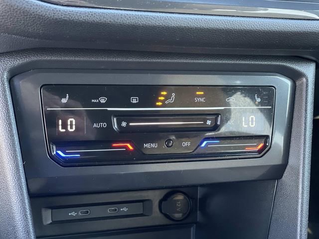 Used 2023 Volkswagen Tiguan SE R-Line image 14