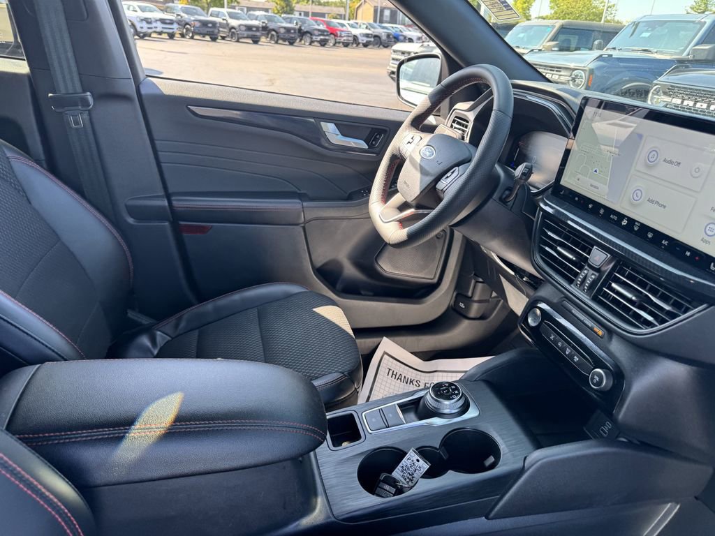 Certified 2023 Ford Escape ST-Line w/ Tech Pack #1 image 19