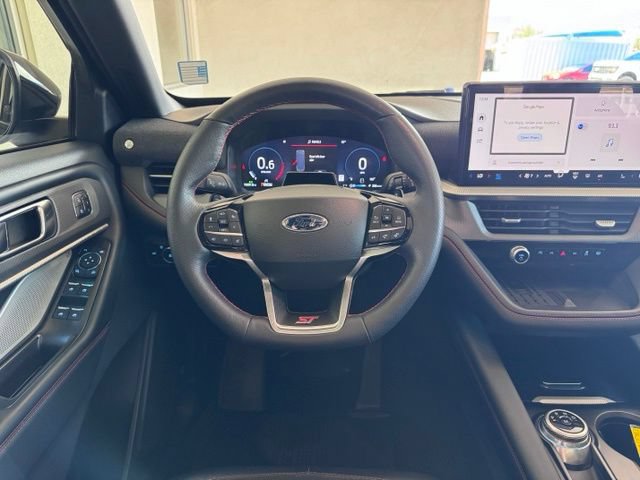 Certified 2025 Ford Explorer ST AWD/4WD image 15