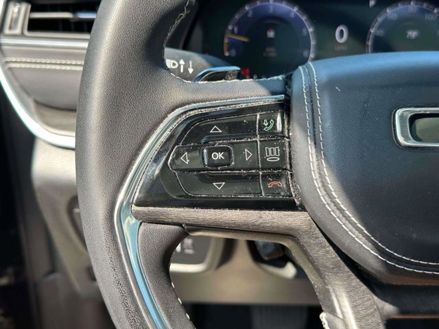 Used 2023 Jeep Grand Cherokee Overland w/ Luxury Tech Group IV image 23