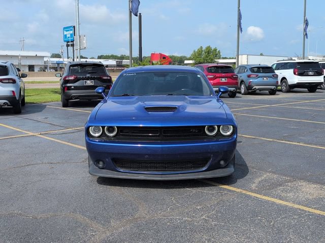 Used 2022 Dodge Challenger R/T w/ Blacktop Package RWD image 2