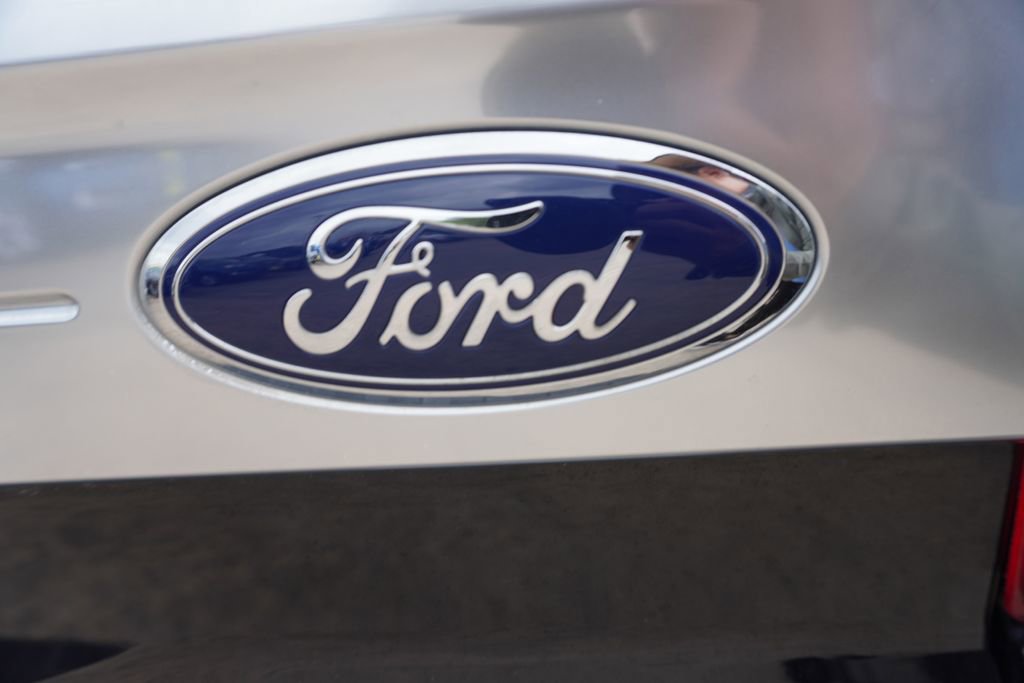 Certified 2022 Ford F150 Platinum w/ Equipment Group 701A High AWD/4WD image 33