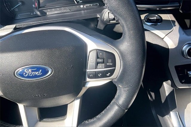 Certified 2022 Ford Explorer XLT w/ Equipment Group 202A image 19