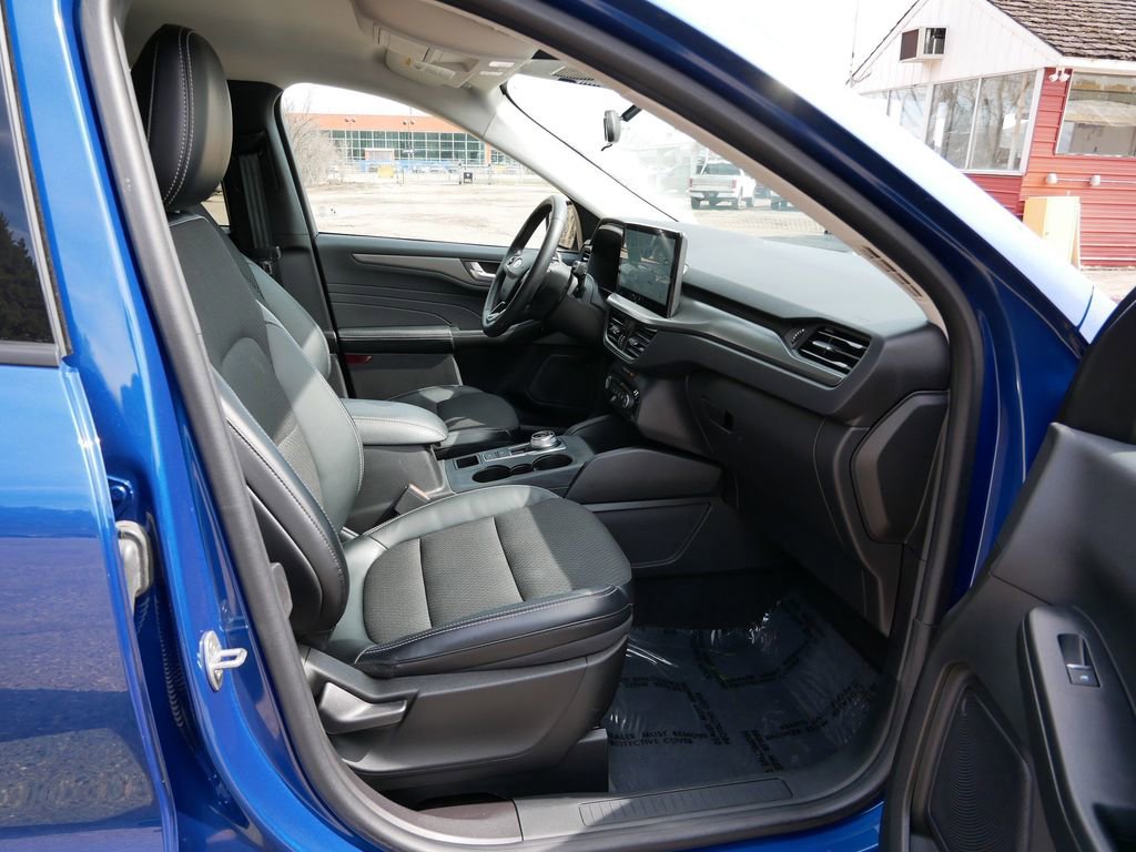 Certified 2023 Ford Escape SE FWD image 8