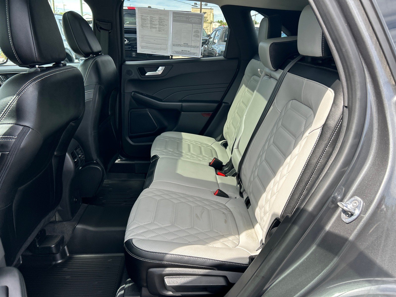 Certified 2023 Ford Escape Platinum w/ Premium Technology Package AWD/4WD image 9