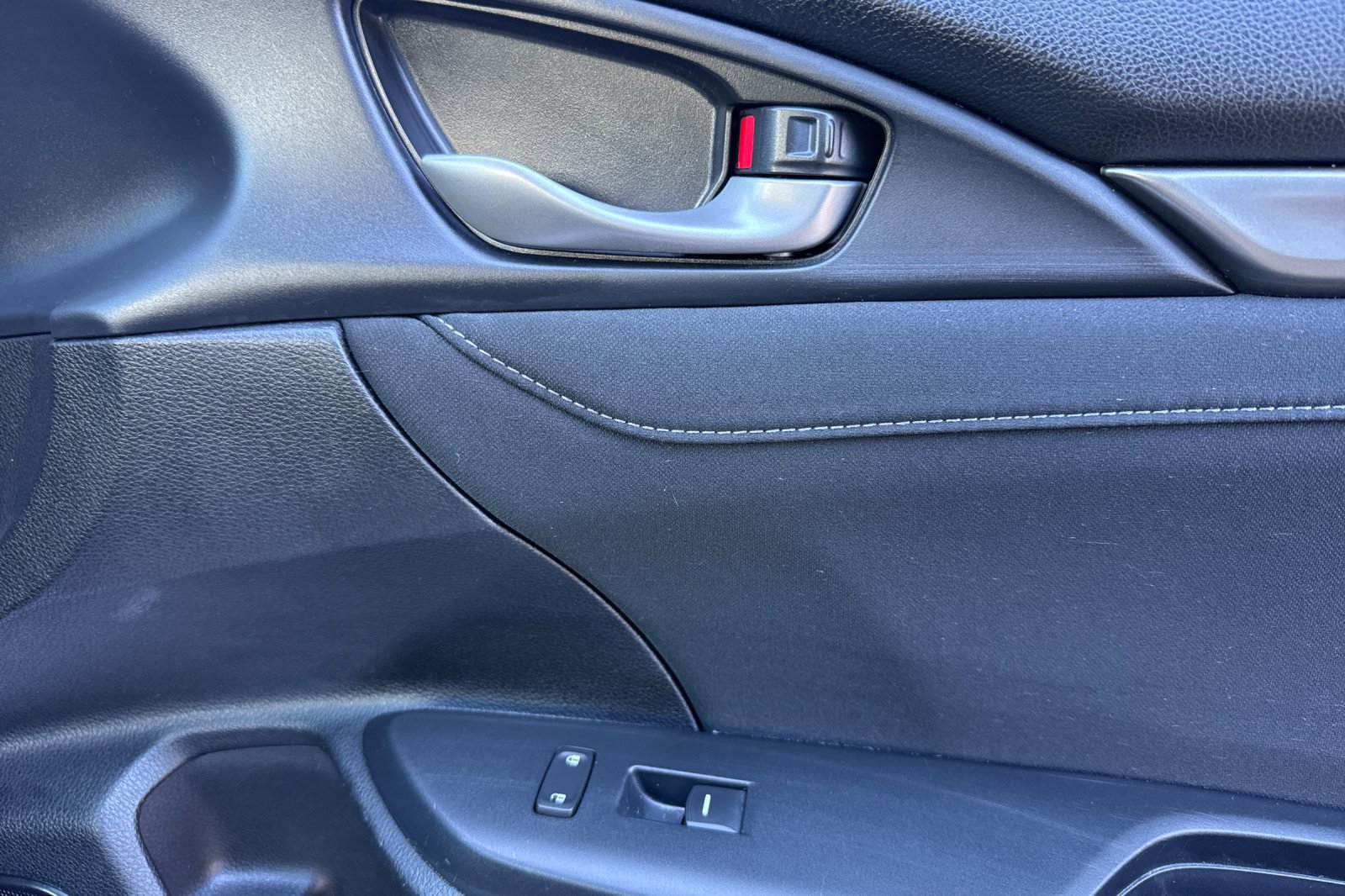 Used 2018 Honda Civic EX image 11
