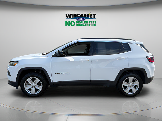 Used 2022 Jeep Compass Latitude w/ Sun and Sound Group AWD/4WD image 2