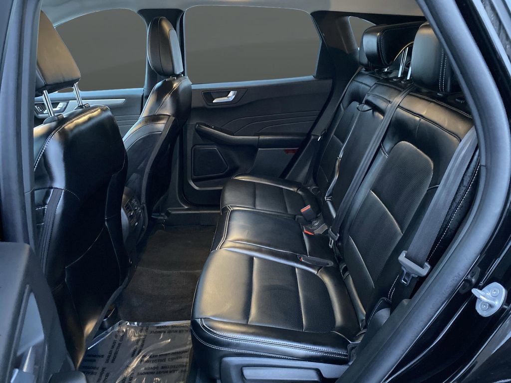 Certified 2025 Ford Escape Platinum image 38