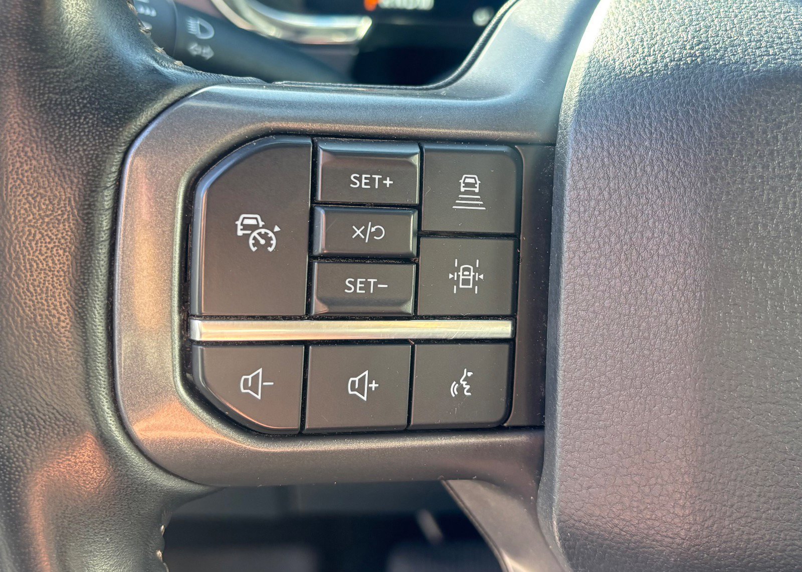 Certified 2022 Ford F150 Lariat w/ Equipment Group 502A High image 36