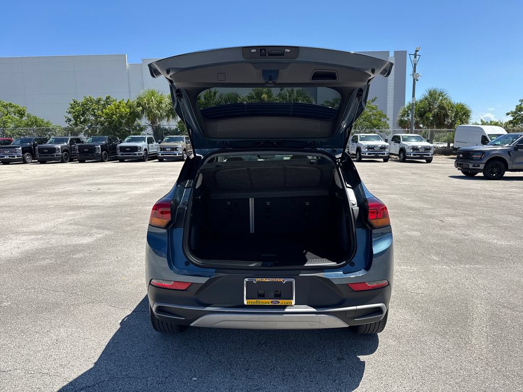 Used 2024 Buick Encore GX Preferred FWD image 25