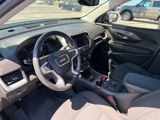 Used 2023 GMC Terrain SLE w/ Driver Convenience Package FWD image 10