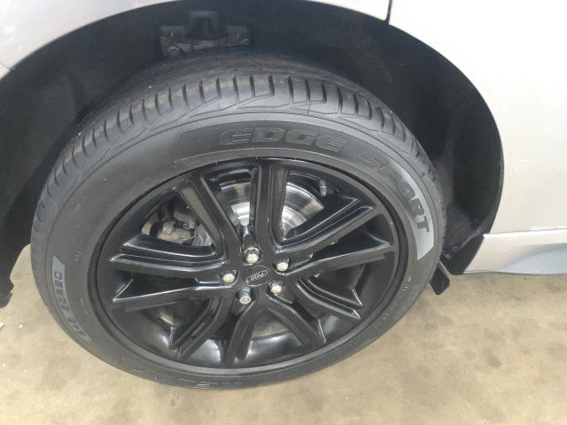 Certified 2024 Ford Edge ST-Line AWD/4WD image 9