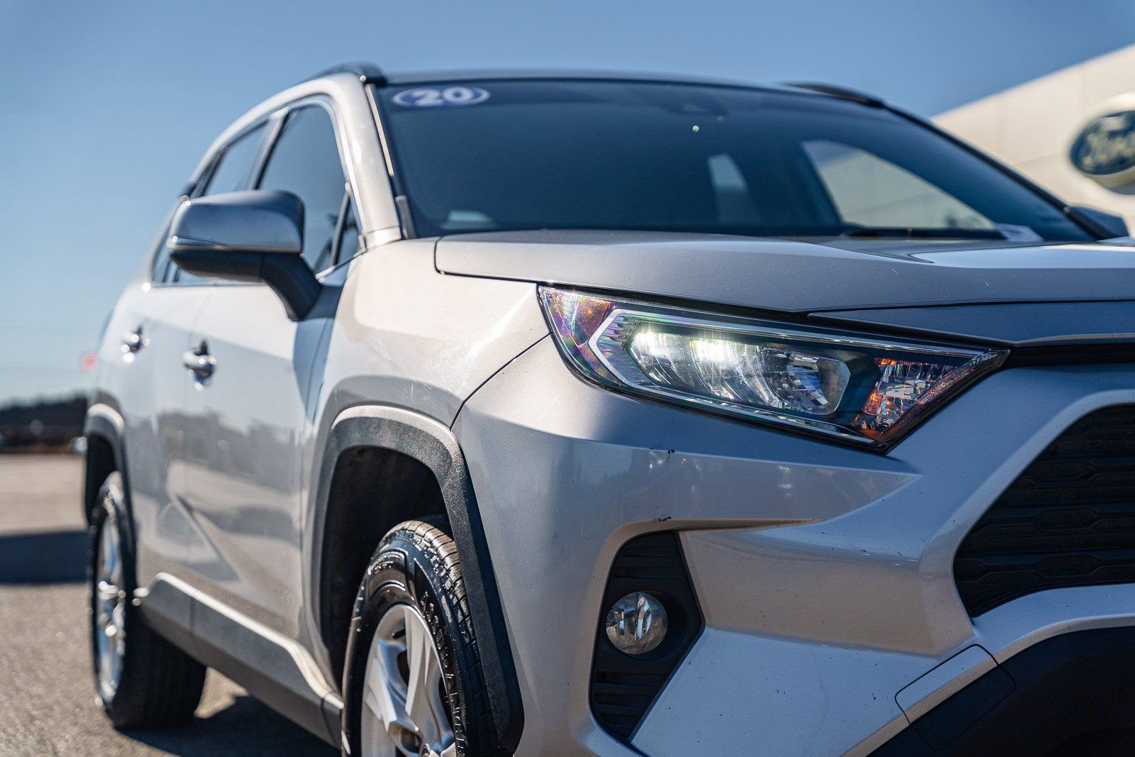 Used 2020 Toyota RAV4 XLE image 8