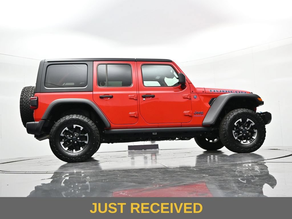 Used 2025 Jeep Wrangler Unlimited Rubicon 4xe w/ Safety Group AWD/4WD image 27