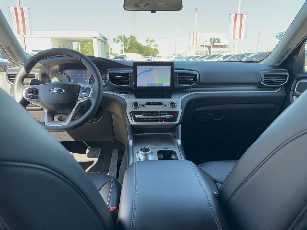 Certified 2022 Ford Explorer XLT w/ Equipment Group 202A image 29