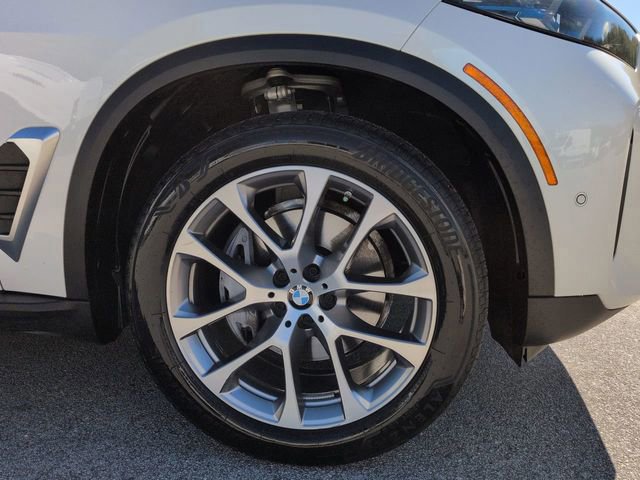 Used 2024 BMW X5 sDrive40i image 10