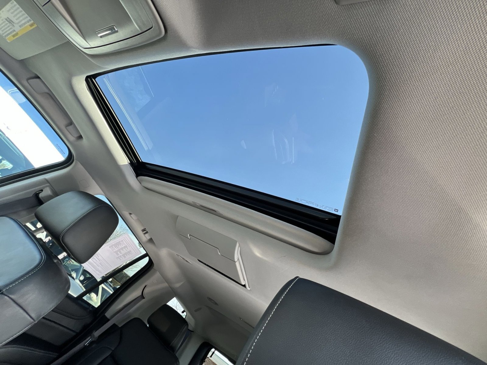 Certified 2023 Ford Expedition XLT image 24