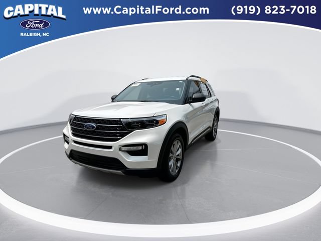 Certified 2023 Ford Explorer XLT w/ Equipment Group 202A AWD/4WD image 4