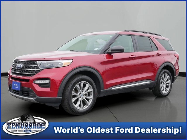 Certified 2022 Ford Explorer XLT w/ Equipment Group 202A