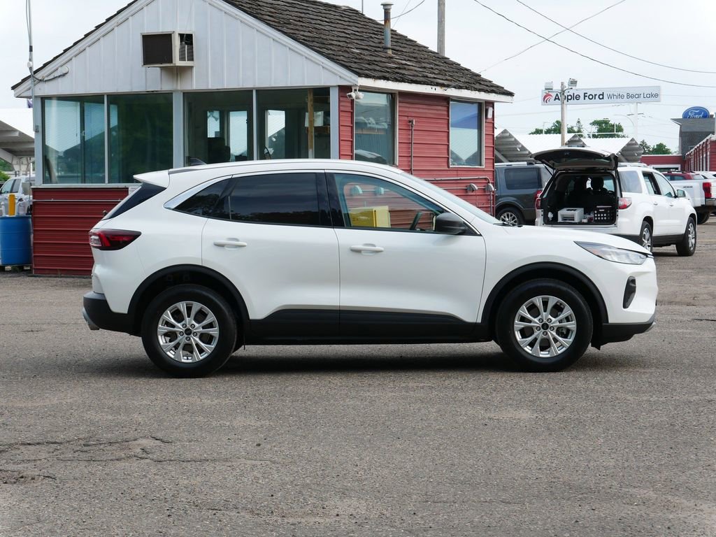 Certified 2023 Ford Escape Active w/ Tech Pack #1 AWD/4WD image 2