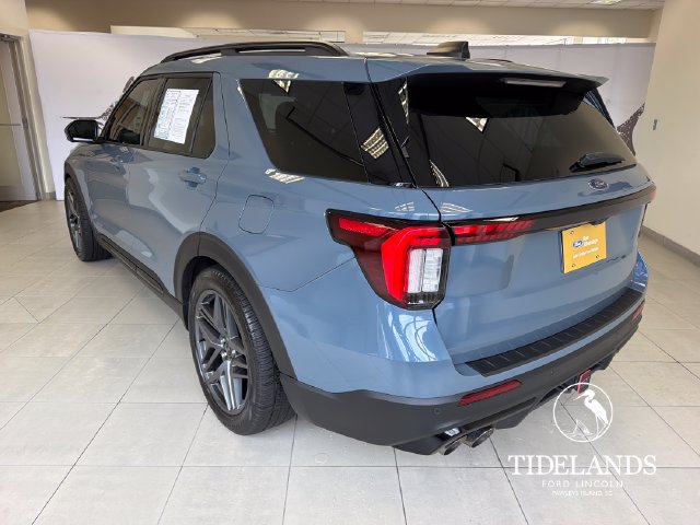 Certified 2025 Ford Explorer ST AWD/4WD image 6
