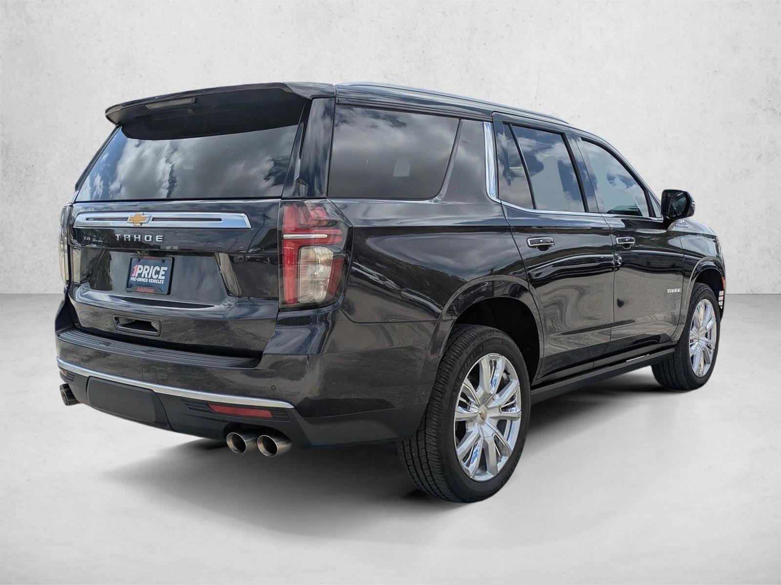 Used 2022 Chevrolet Tahoe High Country AWD/4WD image 5