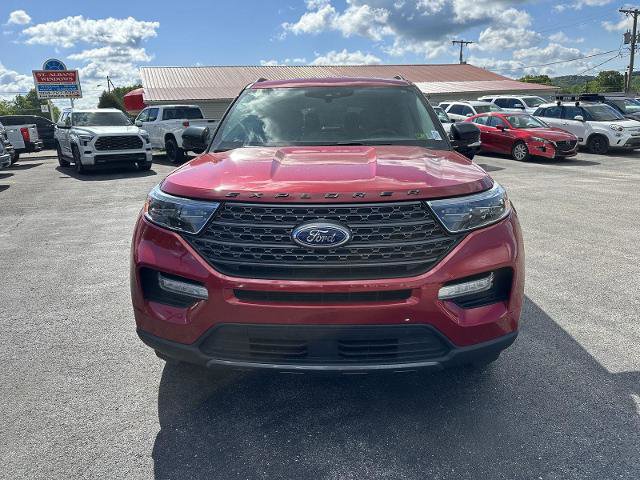 Certified 2023 Ford Explorer XLT w/ Equipment Group 202A AWD/4WD image 2