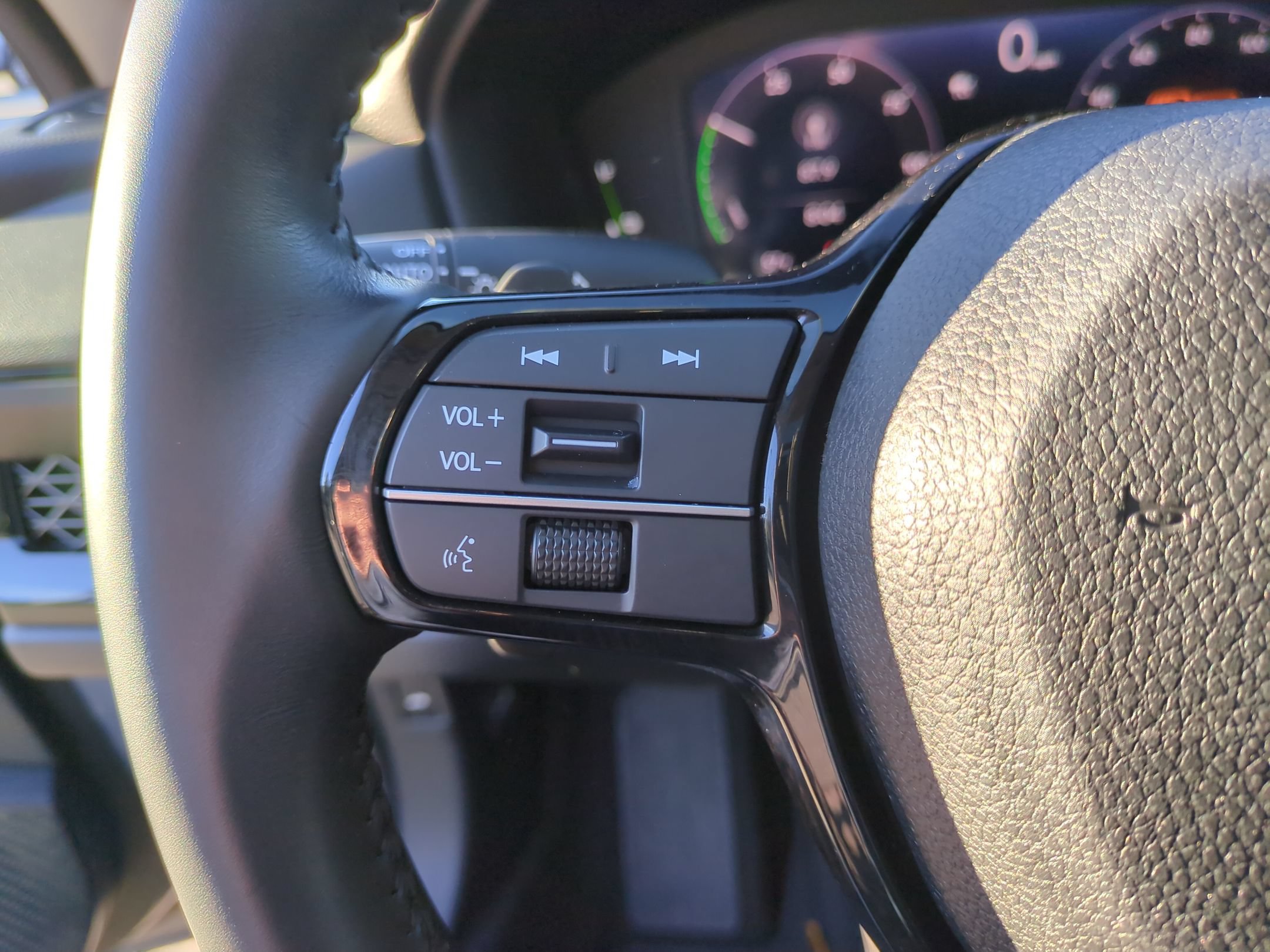 Used 2023 Honda Accord Touring image 17