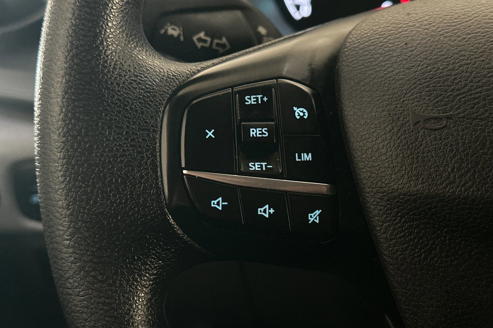 Certified 2023 Ford Transit 250 Medium Roof AWD w/ Load Area Protection Package image 23