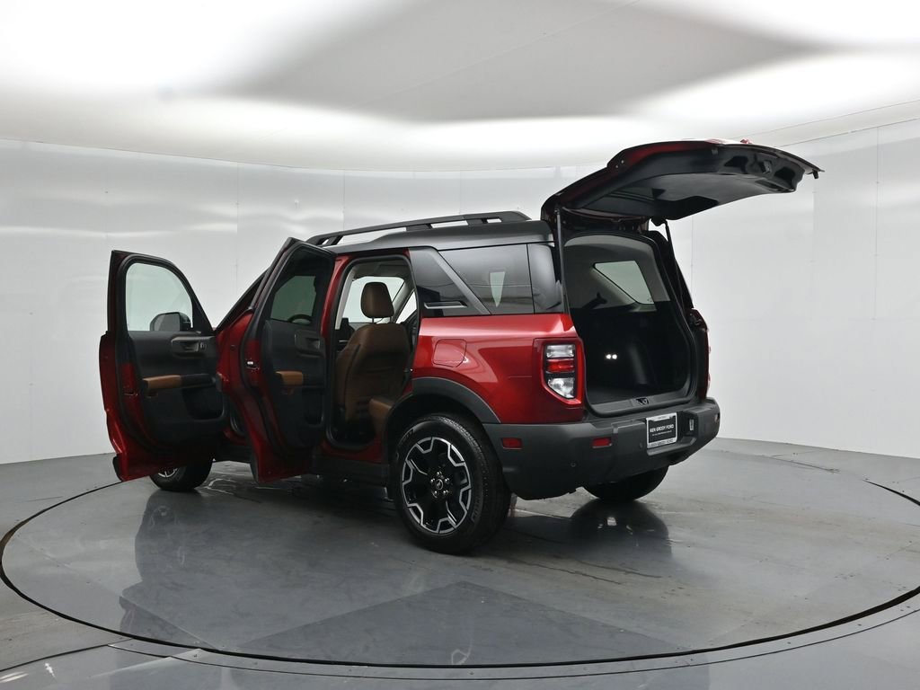 Certified 2025 Ford Bronco Sport Outer Banks w/ Outer Banks Tech Package+ AWD/4WD image 35