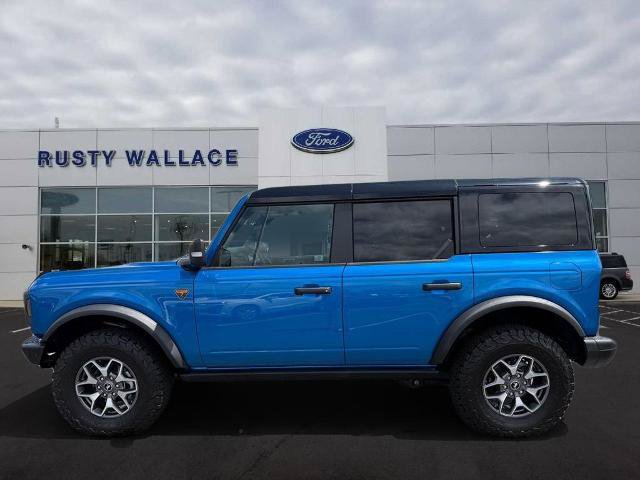 Certified 2025 Ford Bronco Badlands AWD/4WD image 1