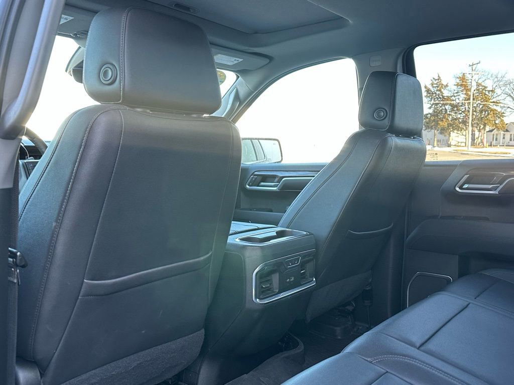 Used 2022 Chevrolet Silverado 1500 LTZ image 13