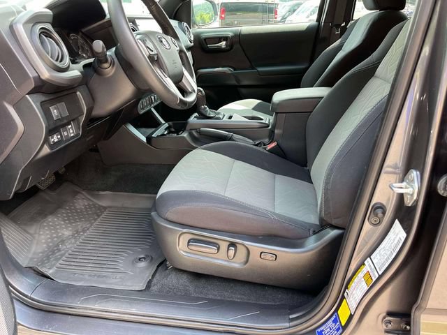 Used 2021 Toyota Tacoma TRD Off-Road w/ Technology Package RWD image 26