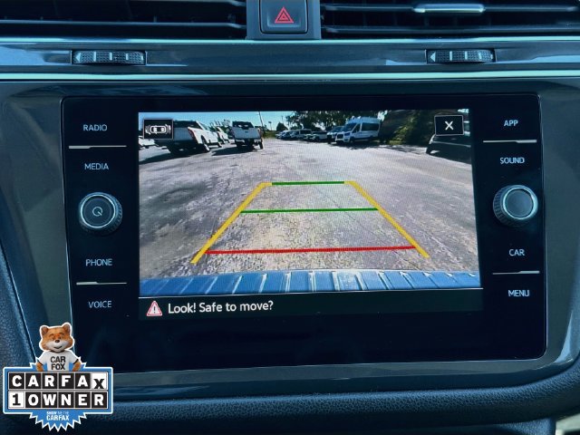 Used 2023 Volkswagen Tiguan SE w/ Panoramic Sunroof Package FWD image 33