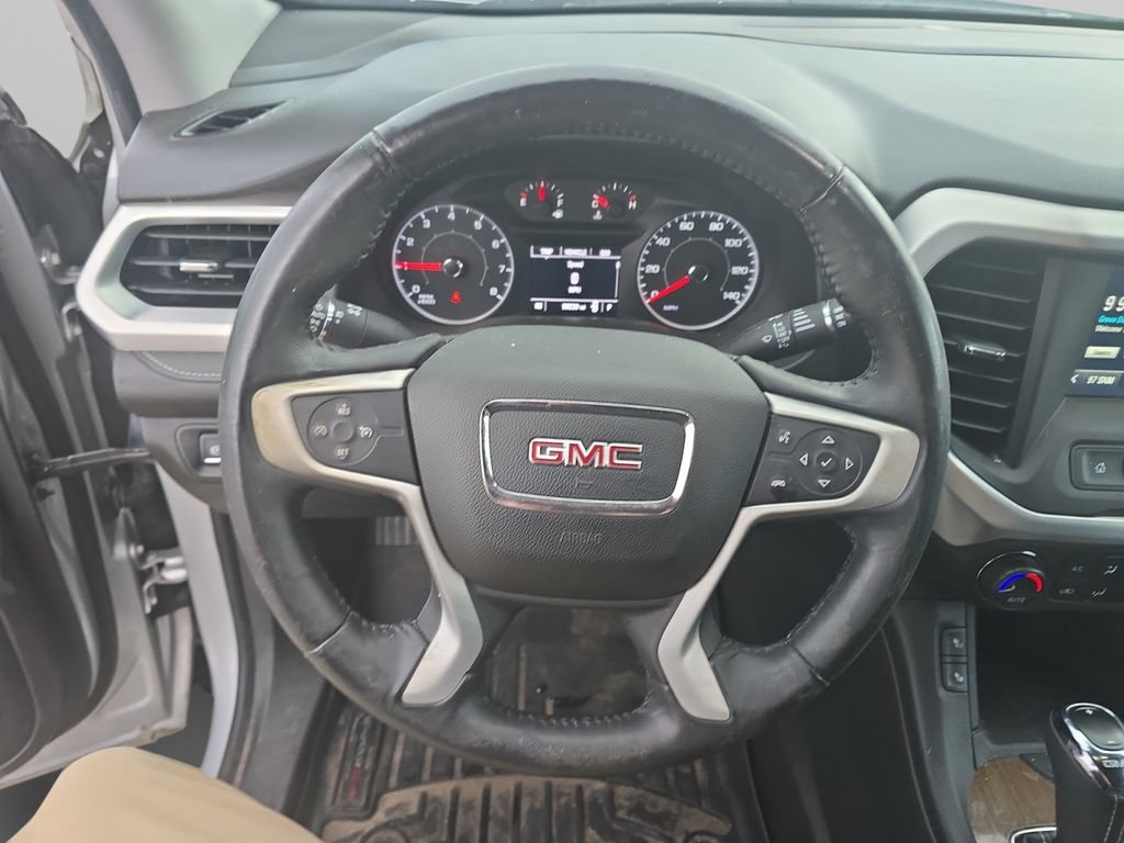 Used 2018 GMC Acadia SLE w/ Driver Alert Package I AWD/4WD image 4