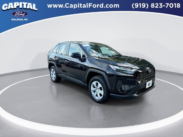Used 2025 Toyota RAV4 LE AWD/4WD image 2