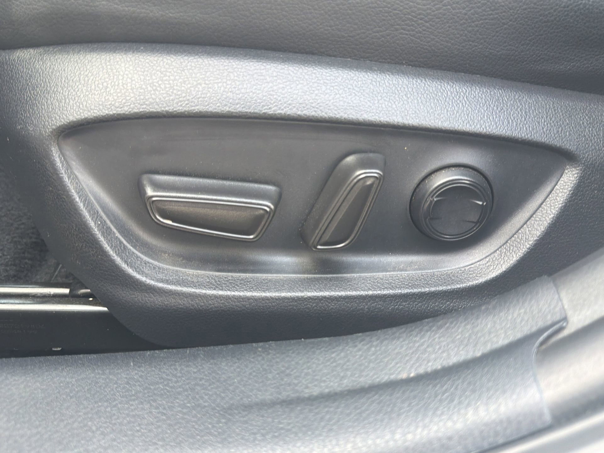 Used 2024 Toyota Camry SE w/ Convenience Package FWD image 22